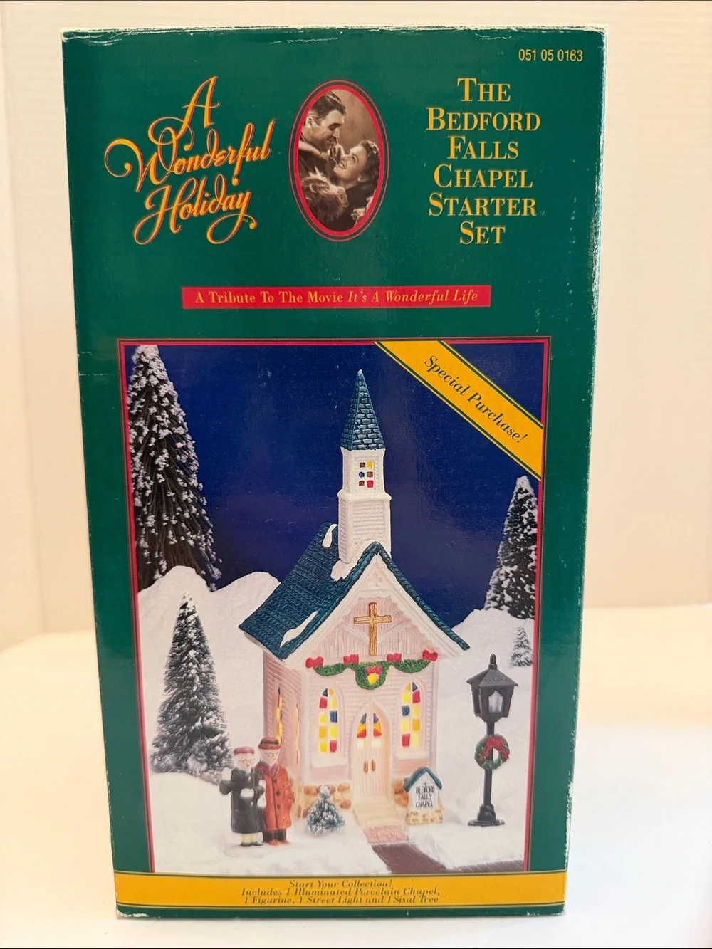 🎃Bedford Falls Light Up Chapel Starter Set 1997